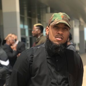 Meet your Posher, Elijah